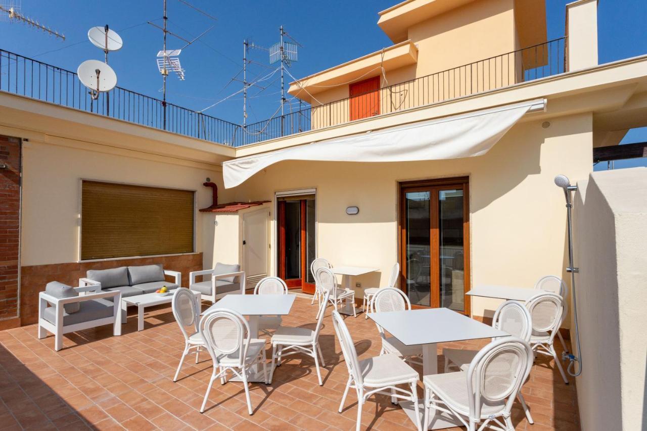 סורנטו Tofani Apartment - Luminoso Con Terrazzo Panoramico מראה חיצוני תמונה