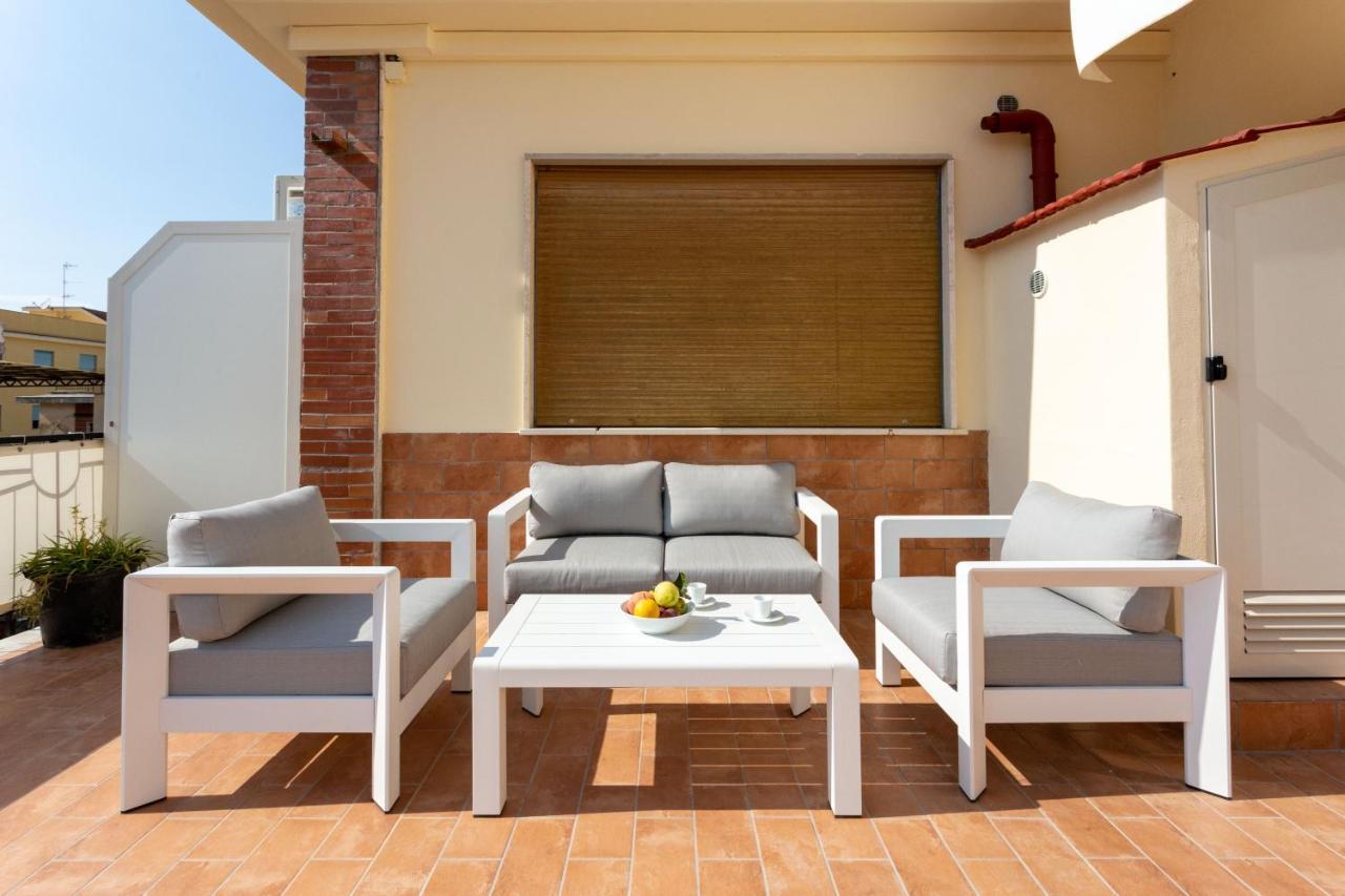 סורנטו Tofani Apartment - Luminoso Con Terrazzo Panoramico מראה חיצוני תמונה