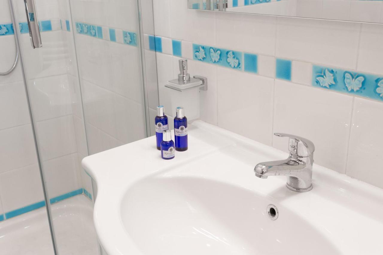 סורנטו Tofani Apartment - Luminoso Con Terrazzo Panoramico מראה חיצוני תמונה