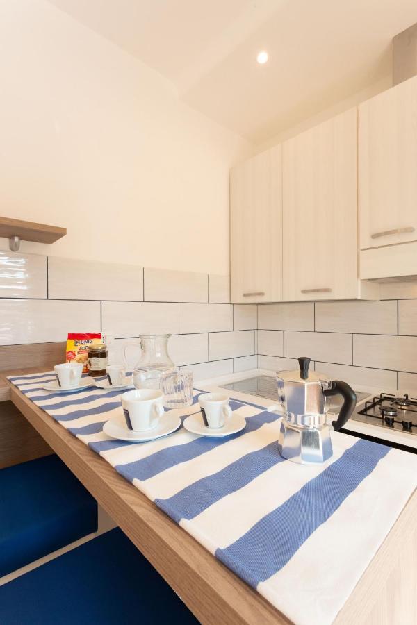 סורנטו Tofani Apartment - Luminoso Con Terrazzo Panoramico מראה חיצוני תמונה