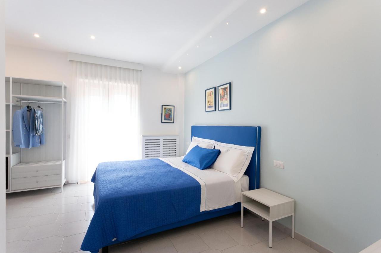סורנטו Tofani Apartment - Luminoso Con Terrazzo Panoramico מראה חיצוני תמונה