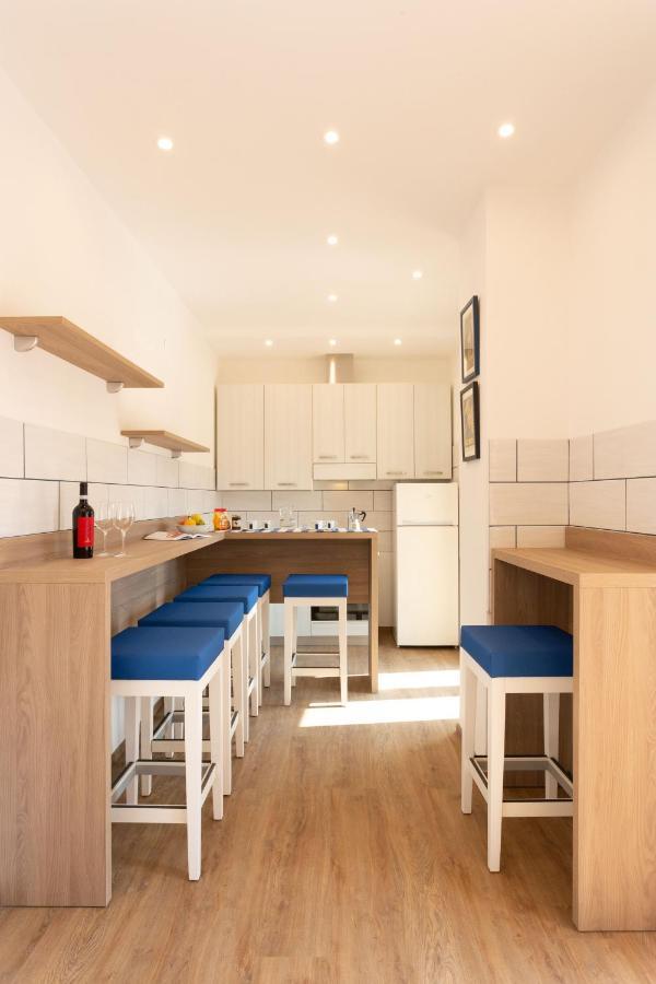 סורנטו Tofani Apartment - Luminoso Con Terrazzo Panoramico מראה חיצוני תמונה